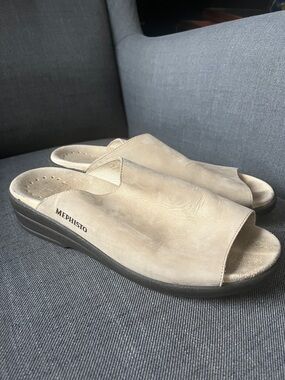 Mephisto Women's Beige Open-Toe Leather Slide Mules